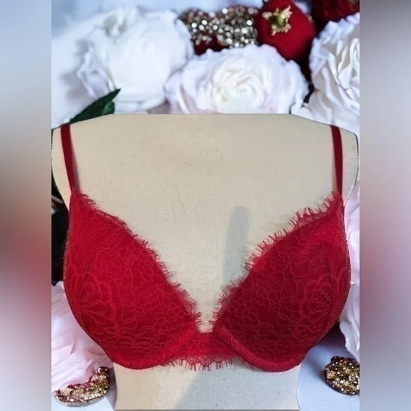 Victoria’s Secret Dream Angels Push Up 32D - Picture 1 of 8